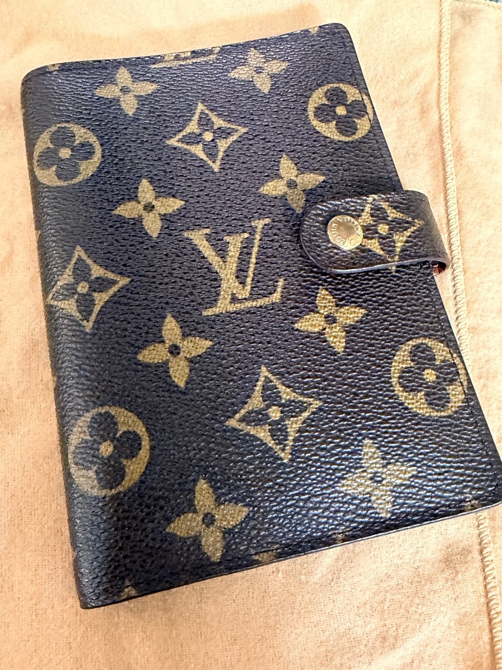 Louis Vuitton Monogram Agenda Cover - Brown/Gold Print
